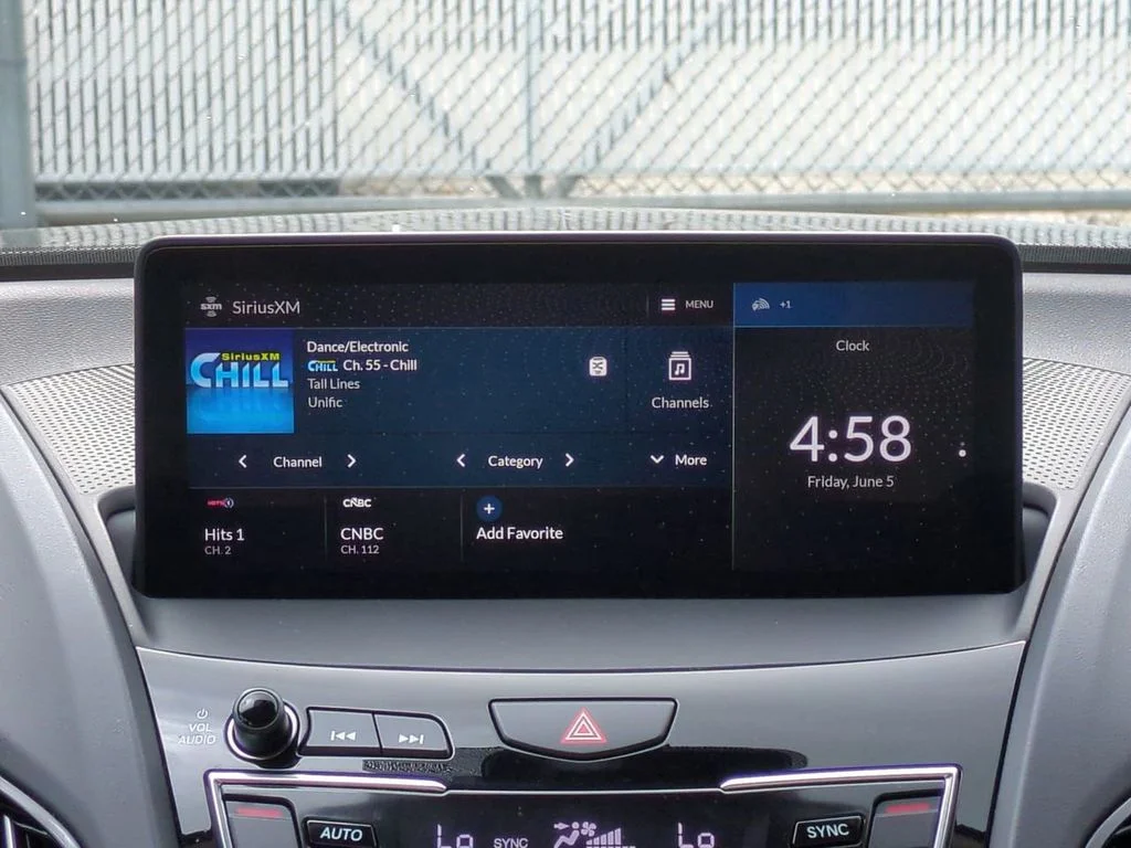 Used 2024  Acura Base image 18