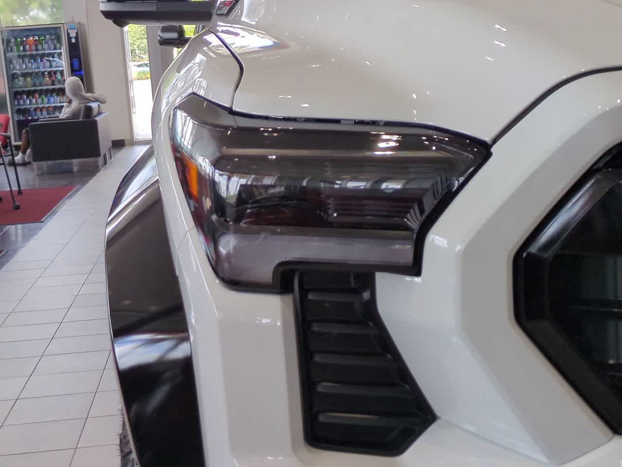 2026 Toyota Tacoma TRD Pro - Photo 10