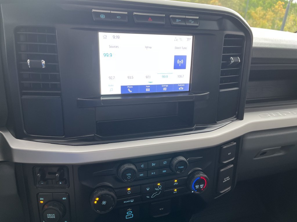 Used 2024 Gray Ford XL image 18