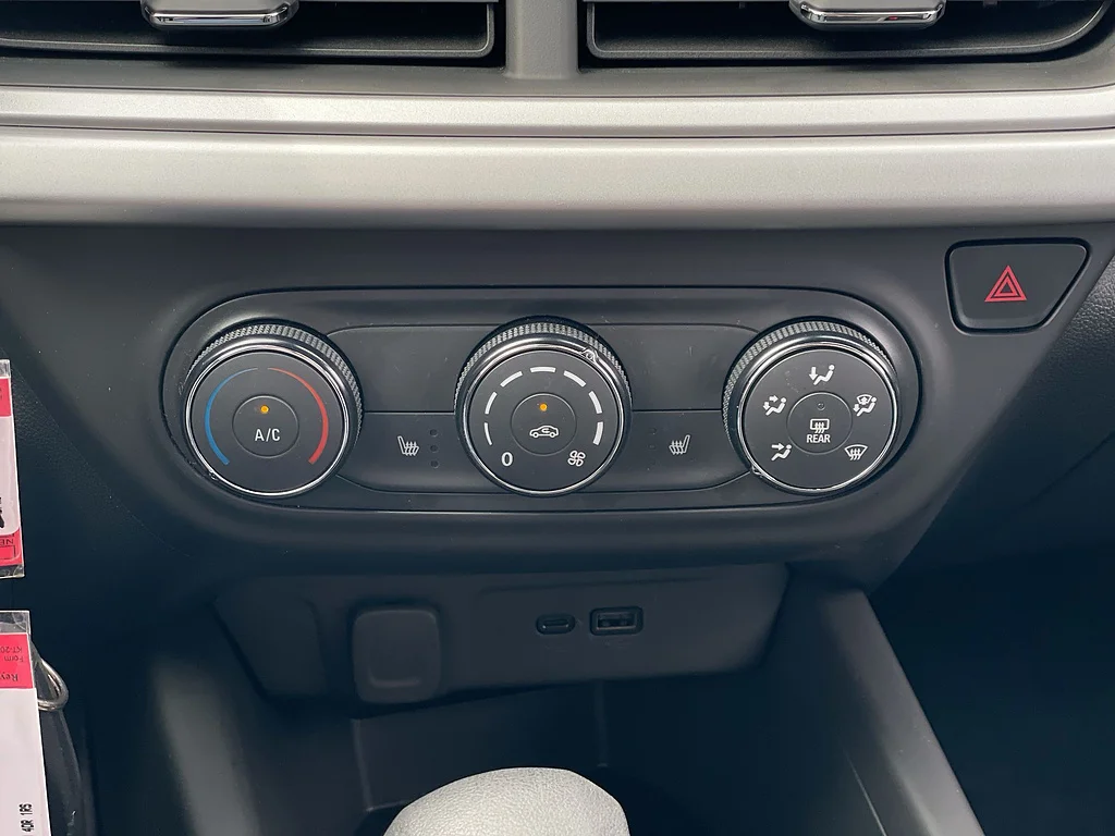 Used 2024 Summit White Chevrolet RS image 17