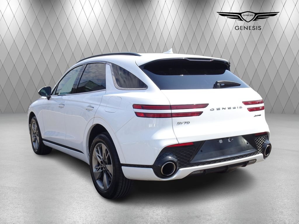 Used 2022 White Genesis 3.5T Sport image 3