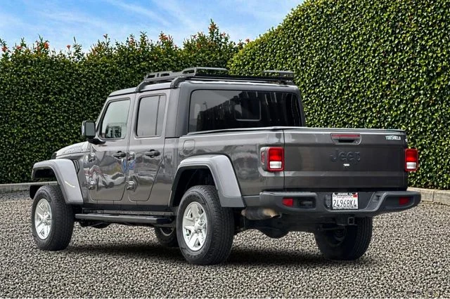 Used 2021 Gray Jeep Sport image 5