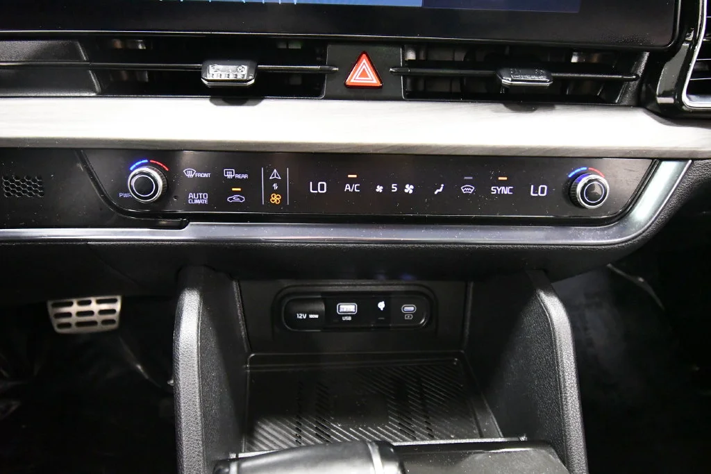 Certified Used 2023 Black Kia X-Pro image 27