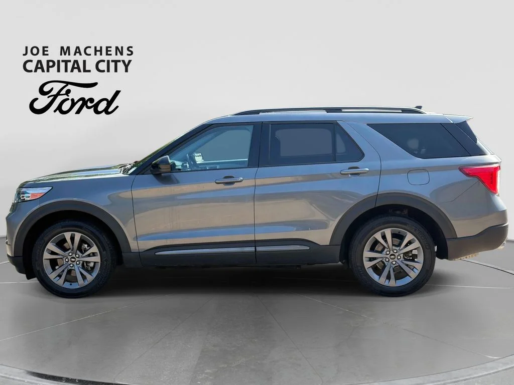 Used 2022 Gray Ford XLT image 8