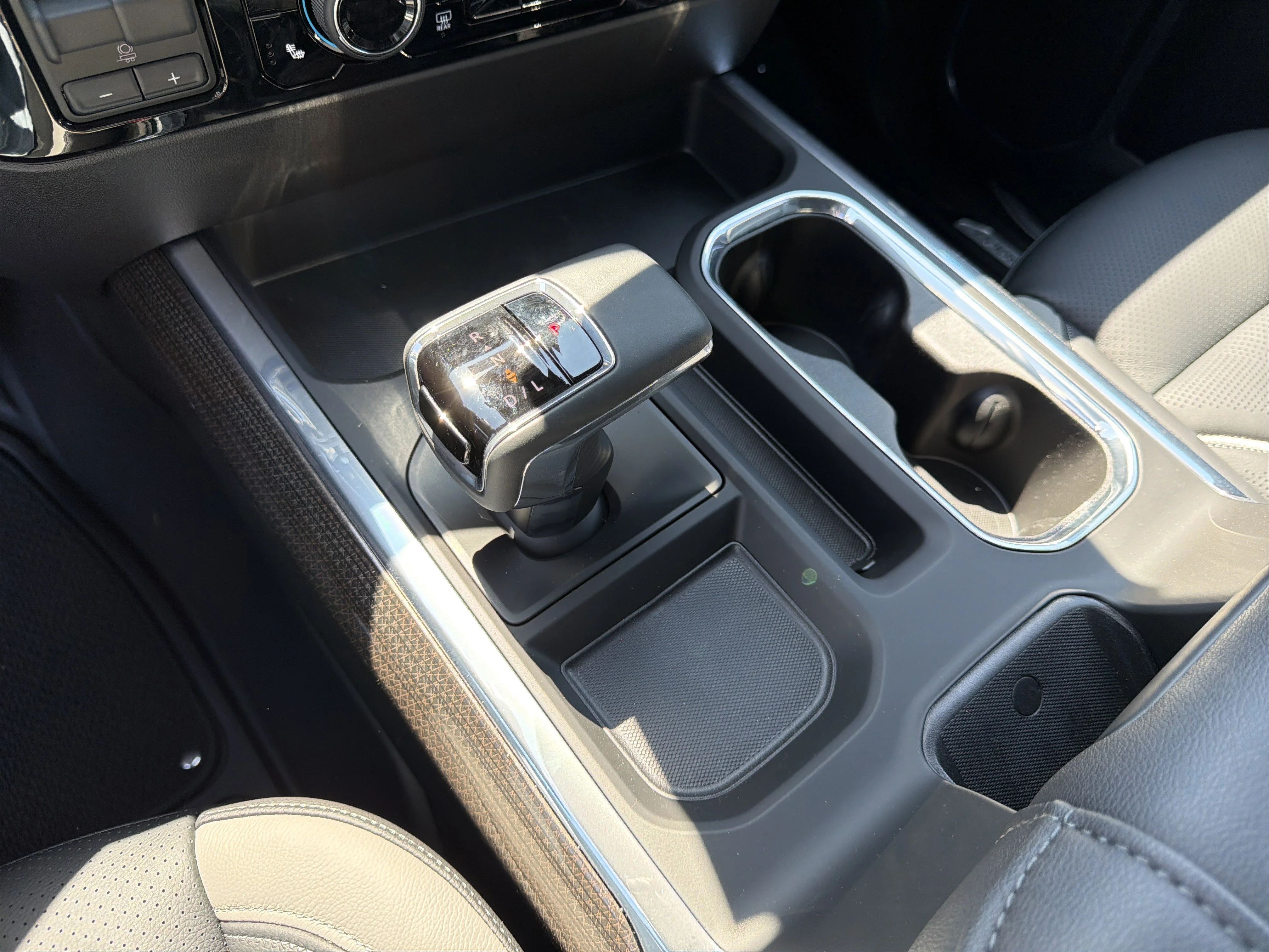 2025 Chevrolet Silverado 1500 RST - Photo 28