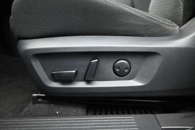 2023 Nissan Rogue SV - Photo 21