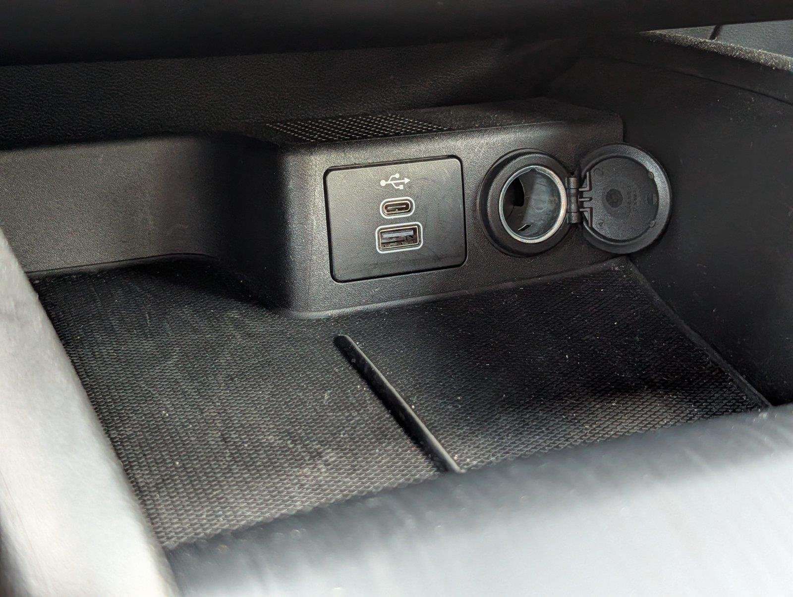 Used 2025 Agate Black Ford Active image 19