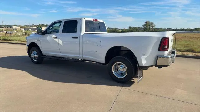 New 2026 Bright White Clear-Coat Exterior Paint RAM Tradesman image 6