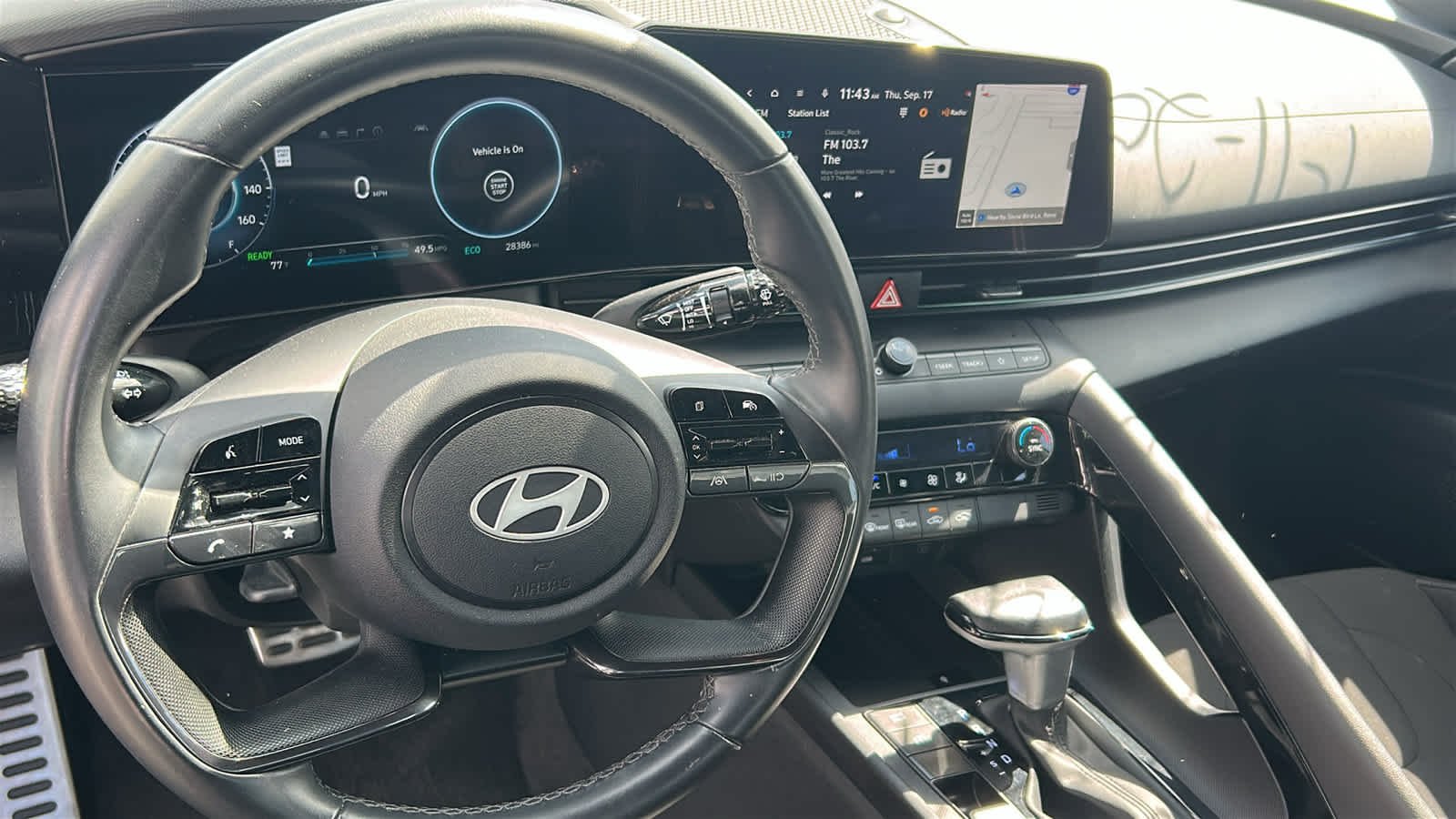 Used 2025 Abyss Black Hyundai SEL Sport image 10