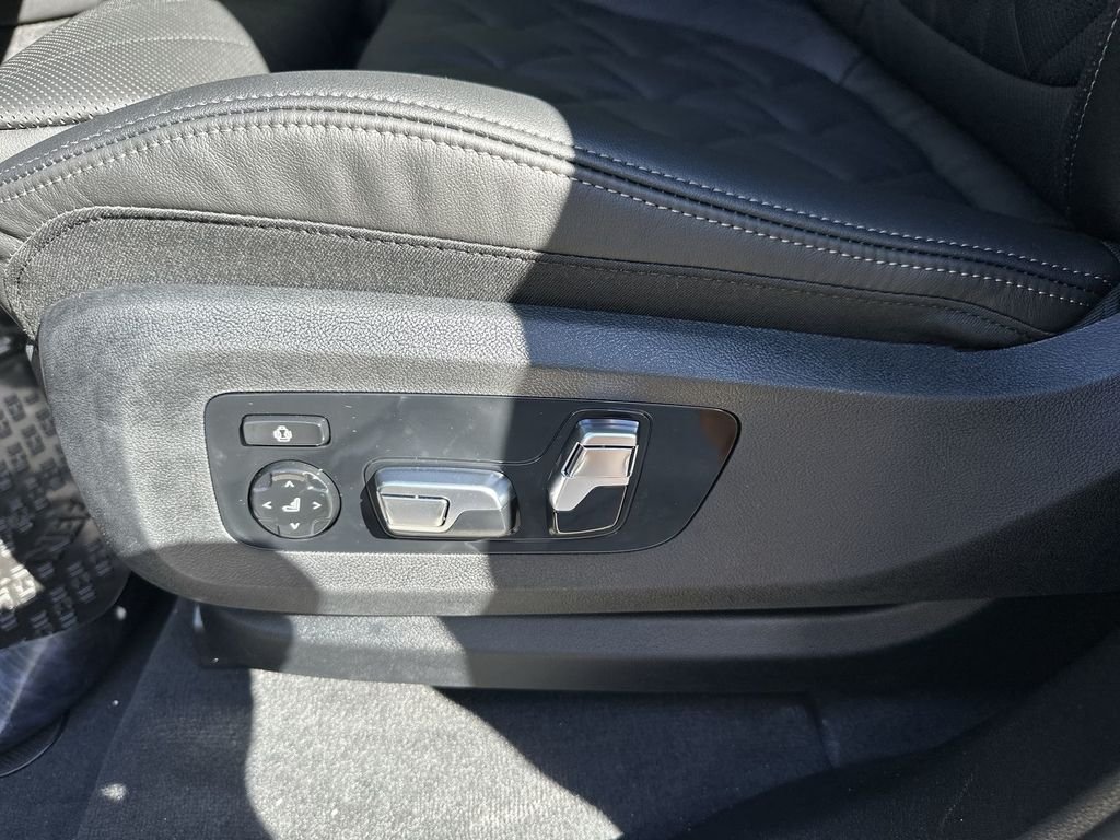 2026 BMW X5 50e - Photo 15