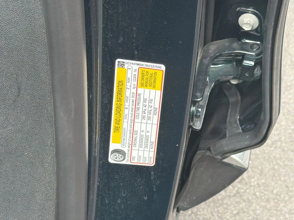 Certified Used 2024 Emerald Cadillac Tech image 36
