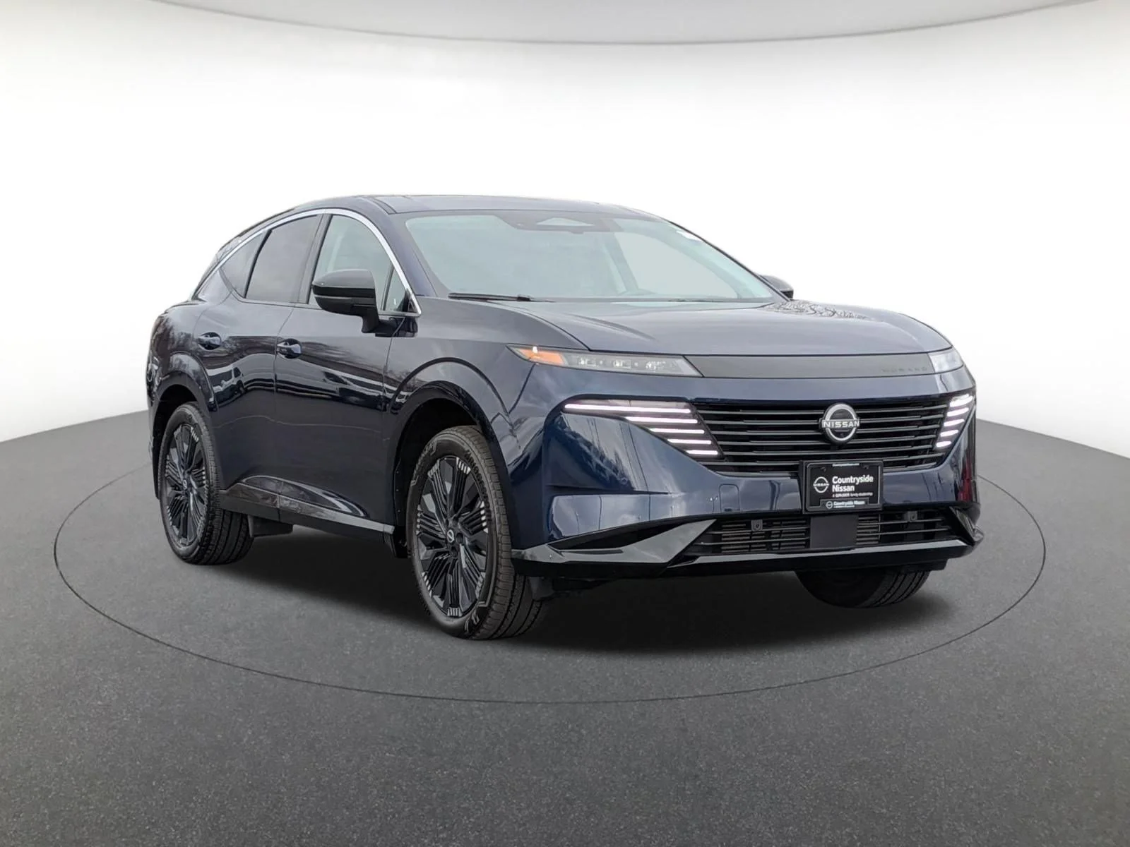 Used 2025 Deep Ocean Blue Pearl Nissan Platinum image 3