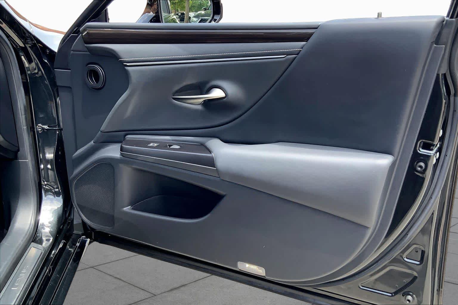 Used 2019 Caviar Lexus  image 23