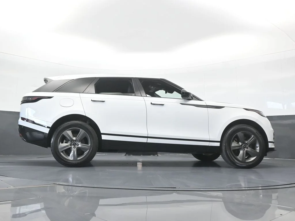 Used 2025 Gray Land Rover Dynamic SE image 58