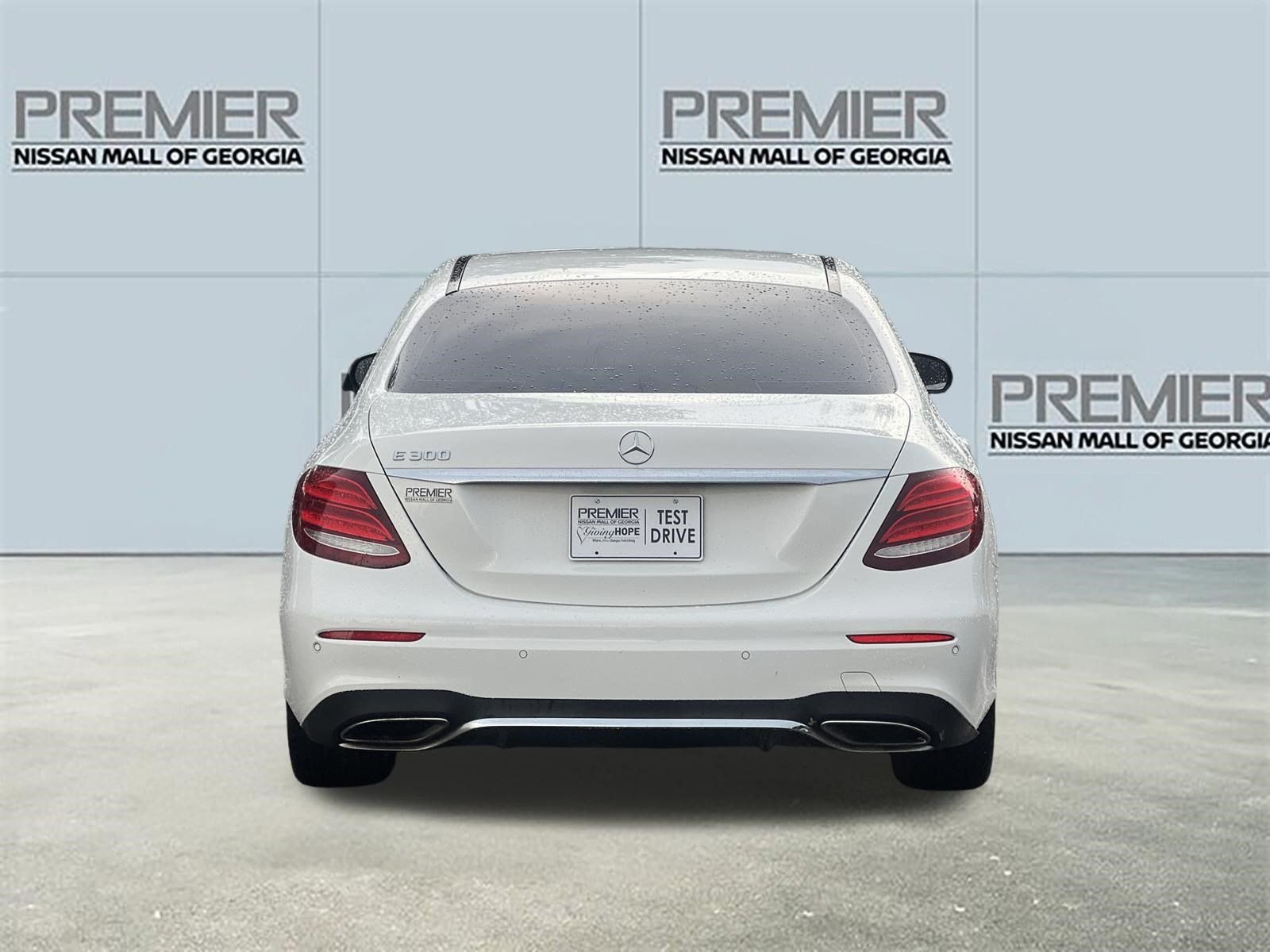 Used 2018 White Mercedes-Benz E 300 image 23