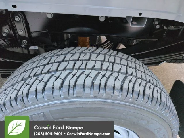 New 2026 Oxford White Ford XL image 30