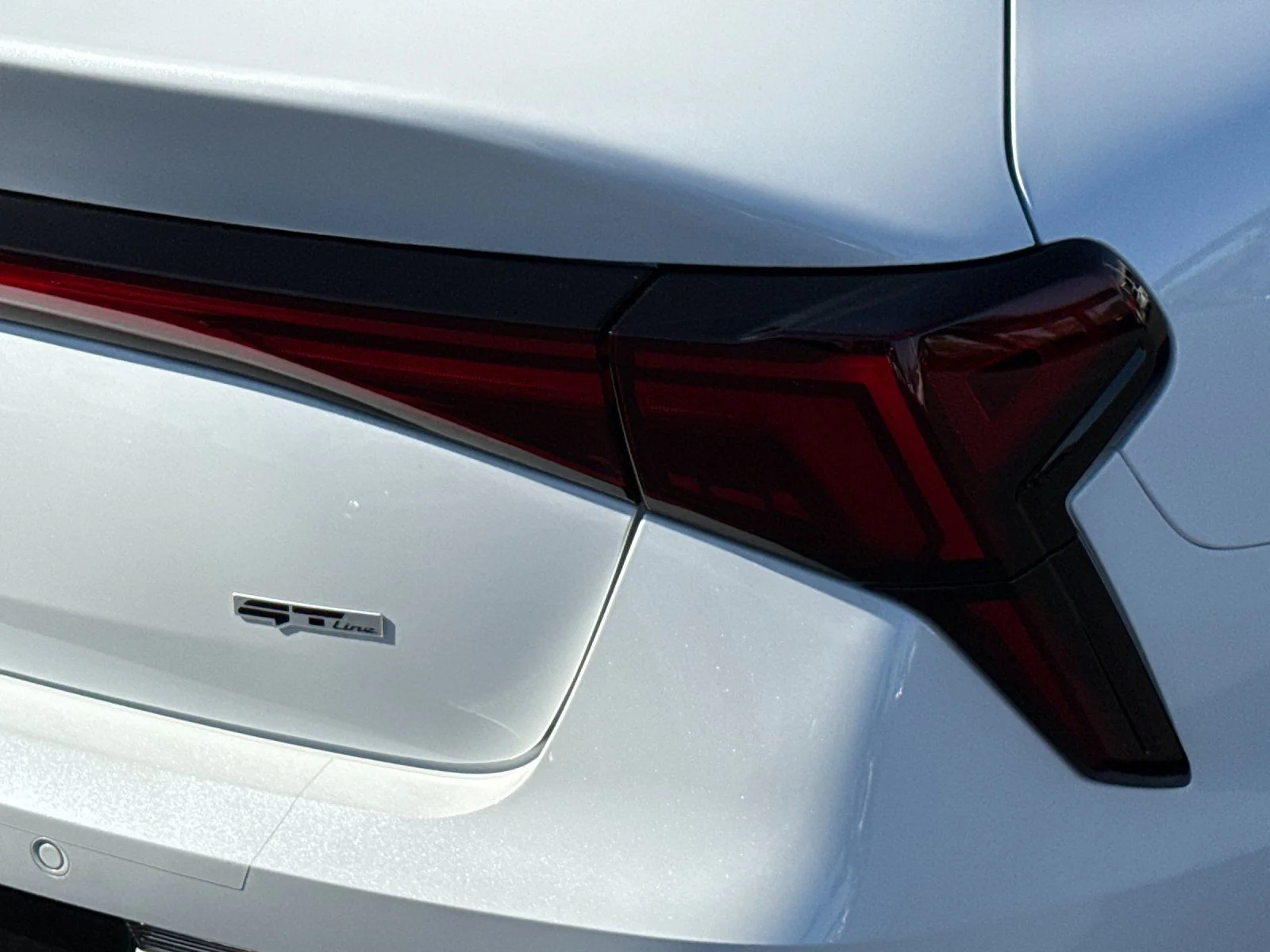 New 2026 White Kia GT-Line image 11