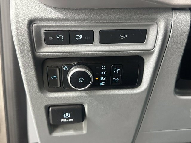 Used 2023 Gray Ford XLT image 13