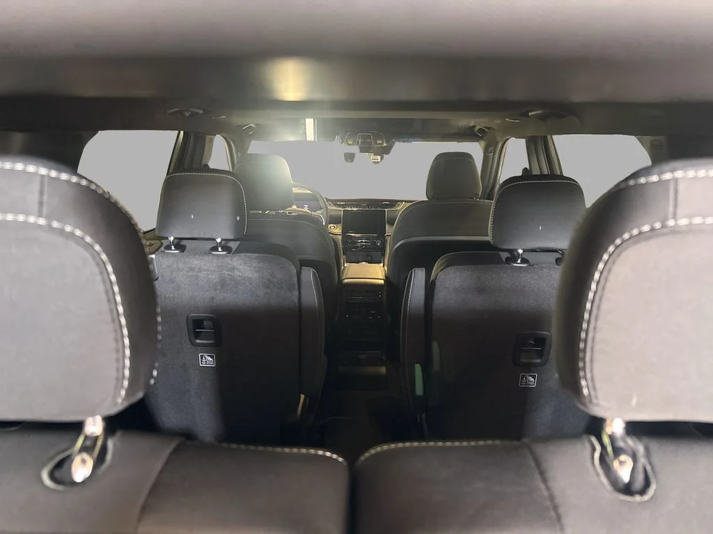 New 2026 Bright White Clearcoat Jeep Laredo image 10