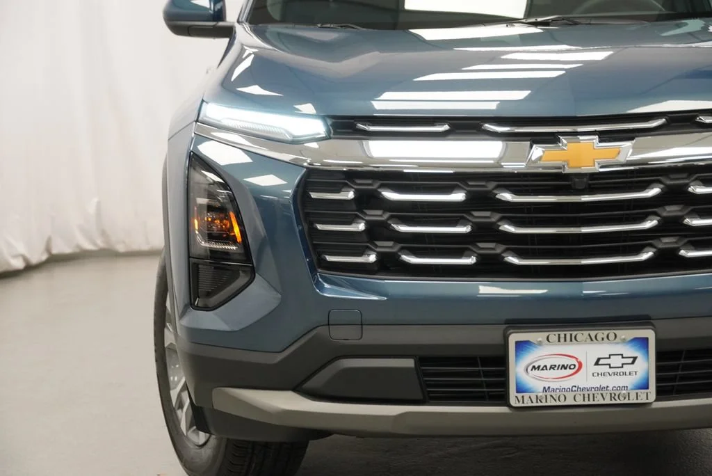 2027 Chevrolet Equinox LT - Photo 6