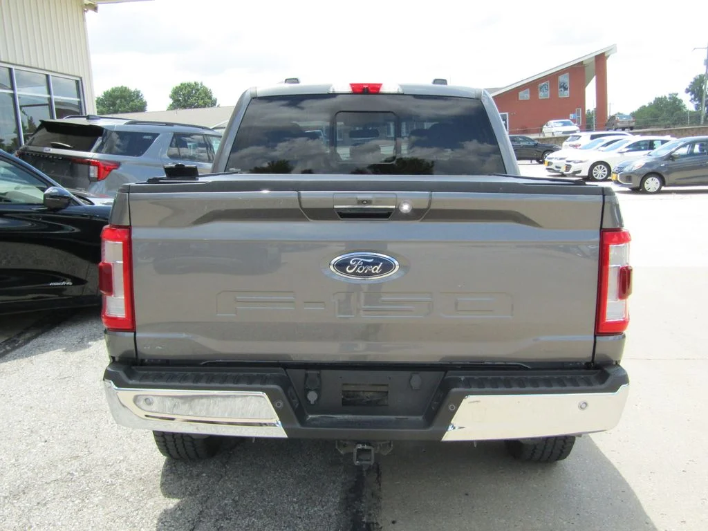 Used 2021 Gray Ford Lariat image 4