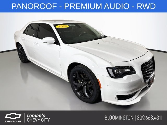 2022 Chrysler 300 Touring L