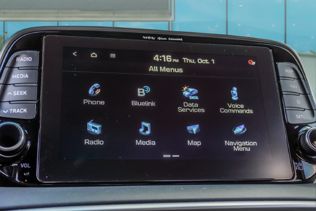 Used 2020 Silver Hyundai Ultimate image 17