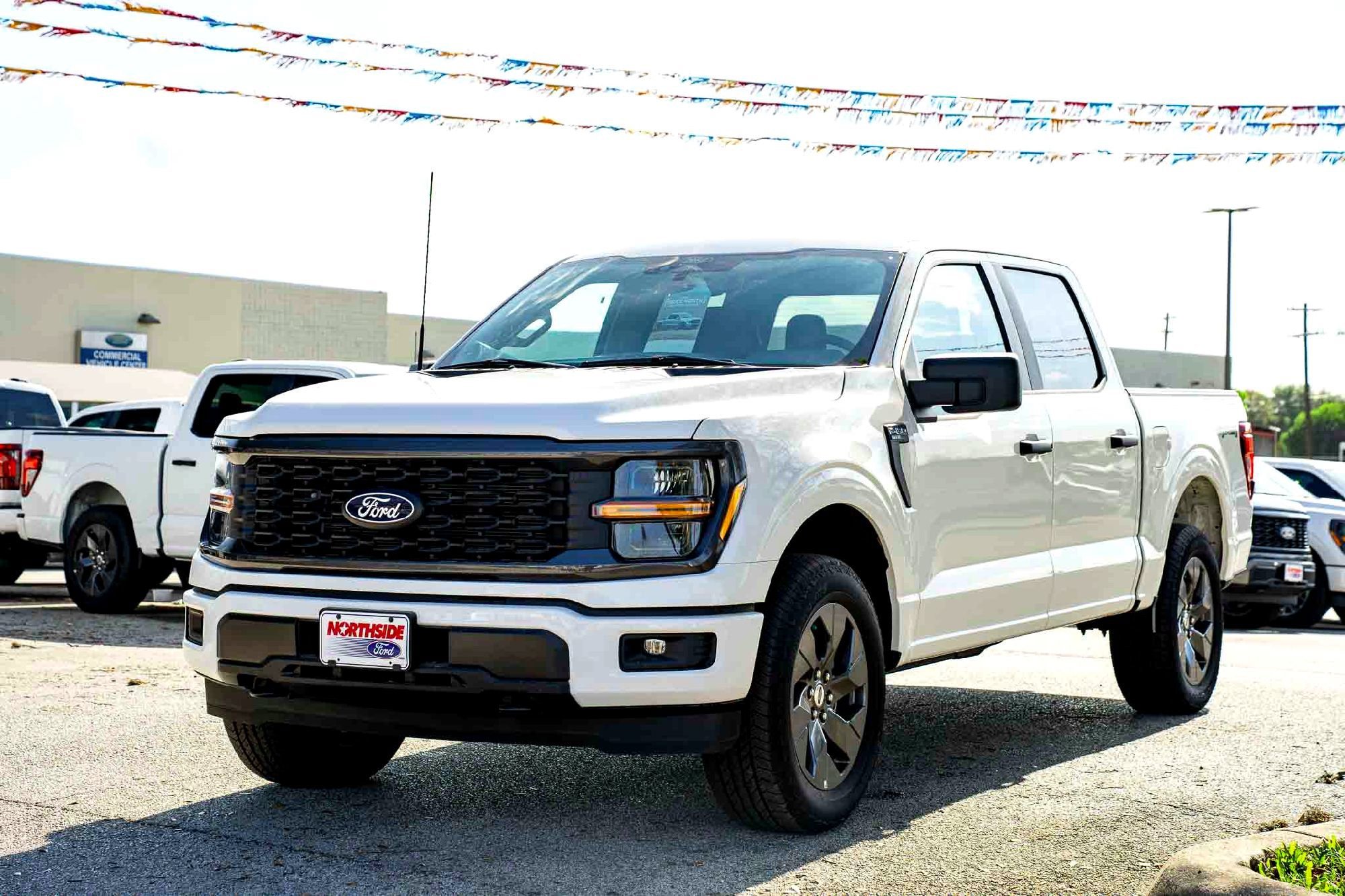 New 2025 Oxford White Ford STX image 7