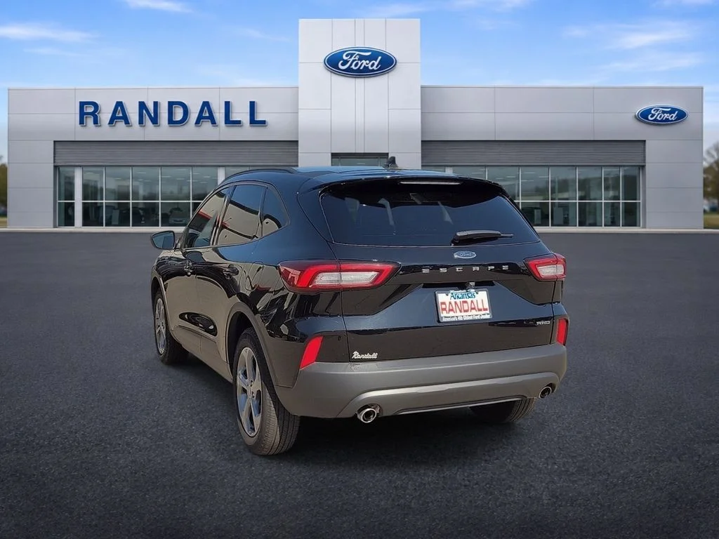Used 2025 Black Metallic Ford ST-Line image 4