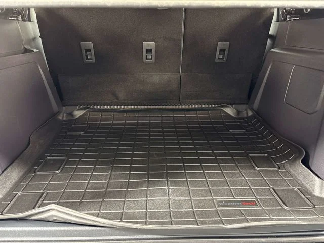 Used 2023 Silver Ford Base image 11