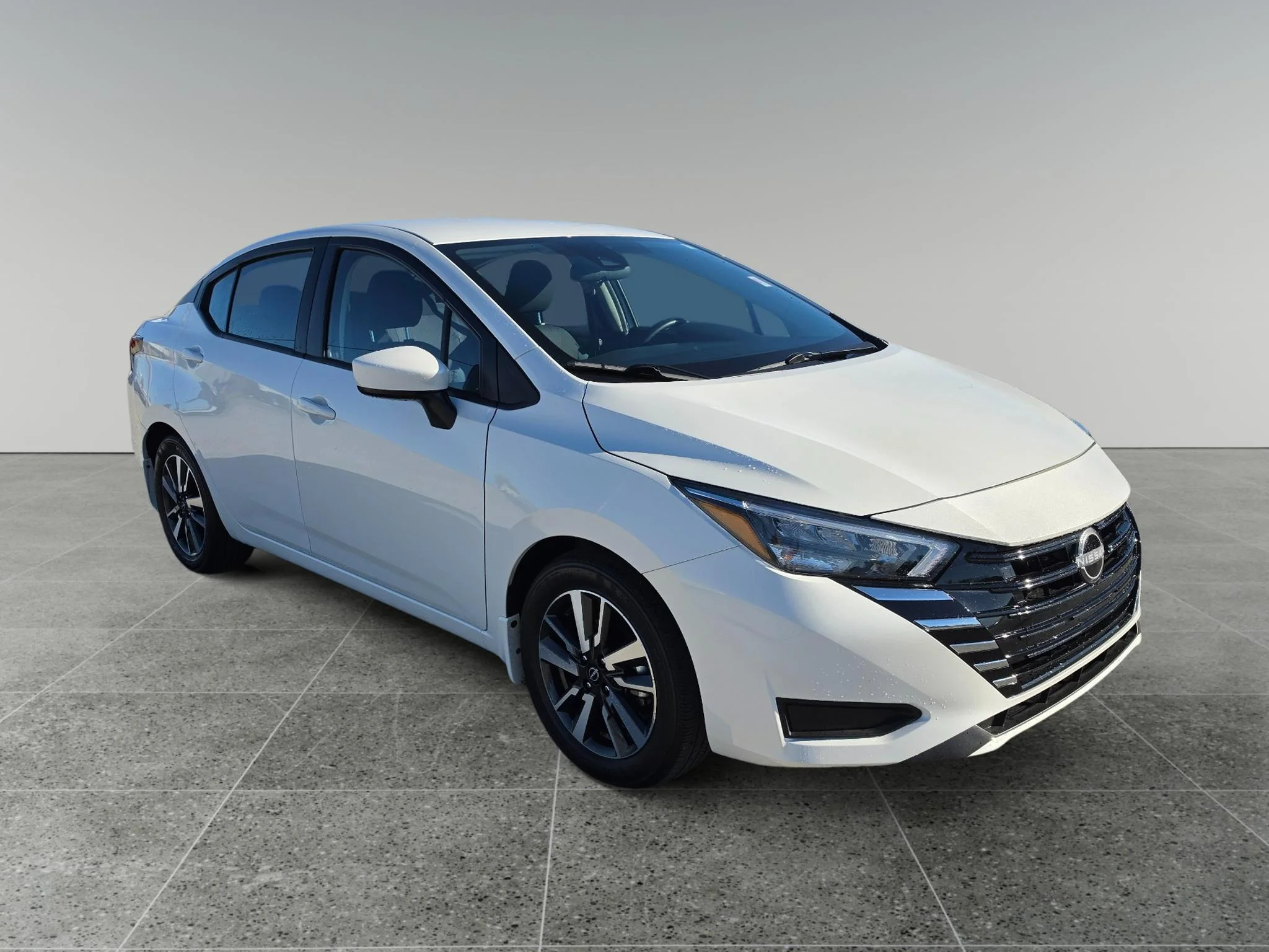 Used 2025 Aspen White Tricoat Nissan SV image 8