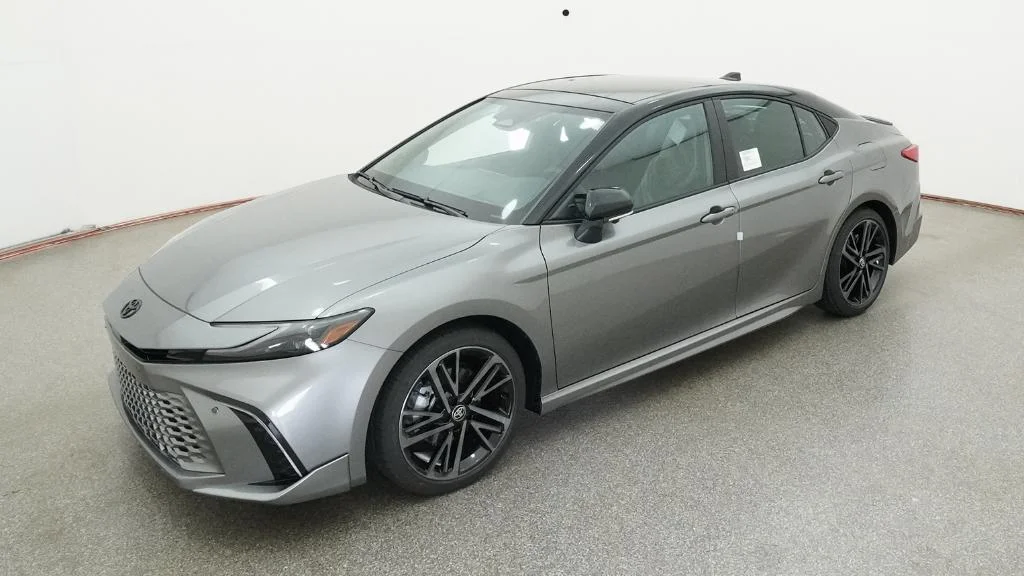 New 2026 Heavy Metal with Midnight Black Metallic roof Toyota XSE image 44
