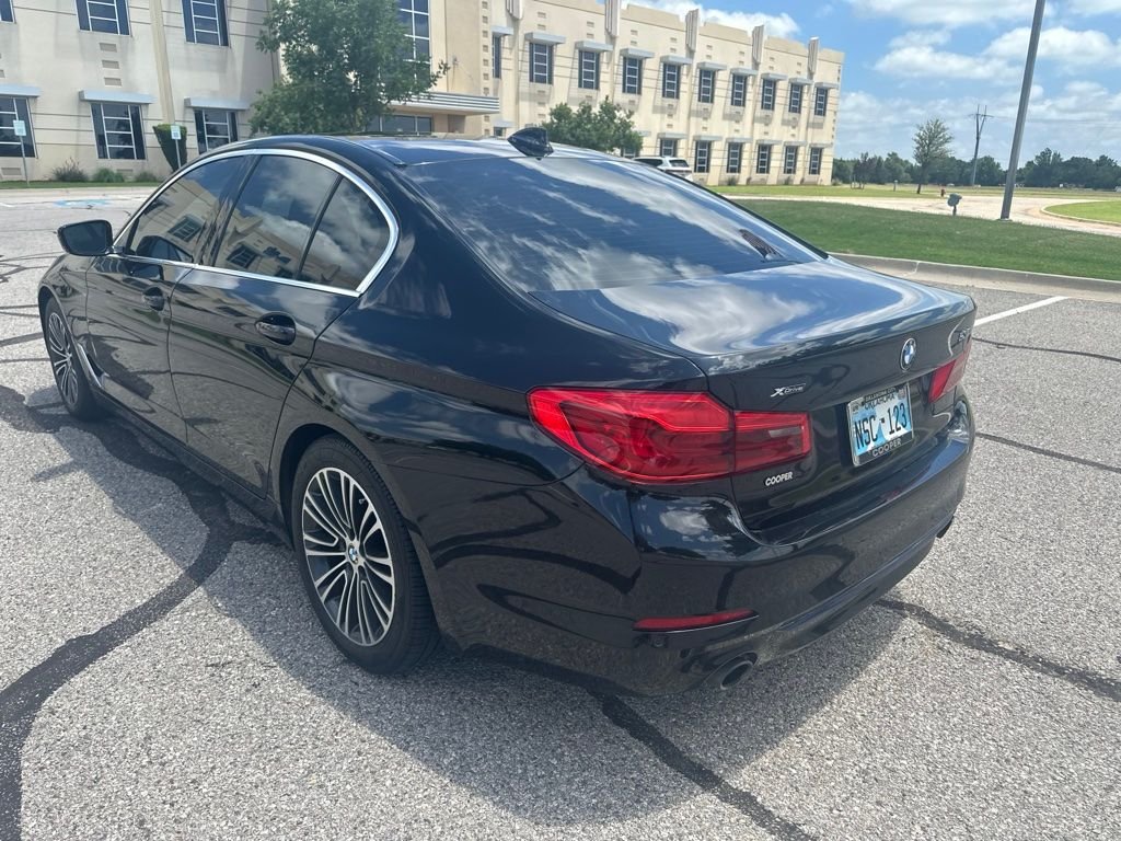 Used 2019 Black BMW 530i xDrive image 7
