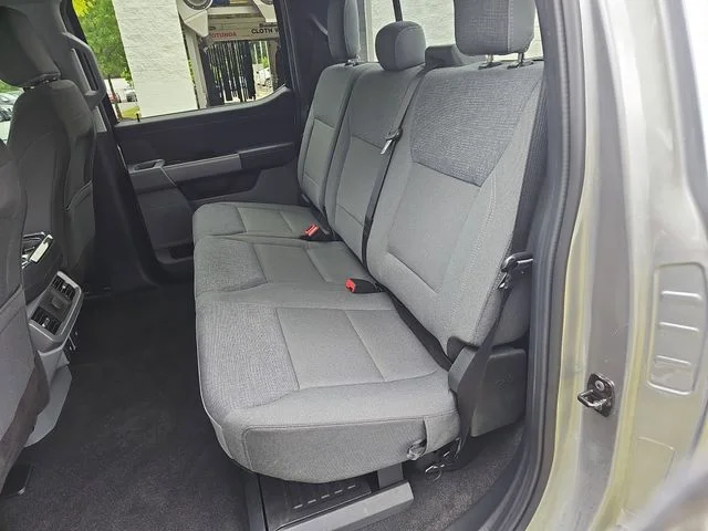 Used 2025 Silver Ford XLT image 14