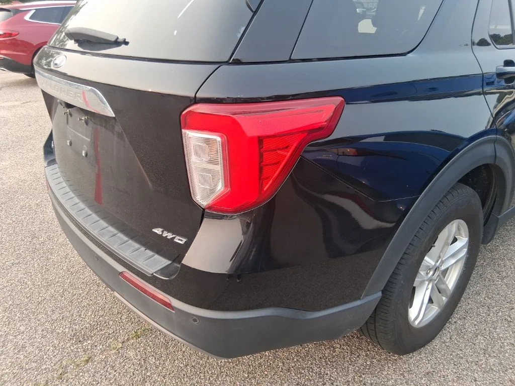 Used 2022 Black Ford XLT image 12