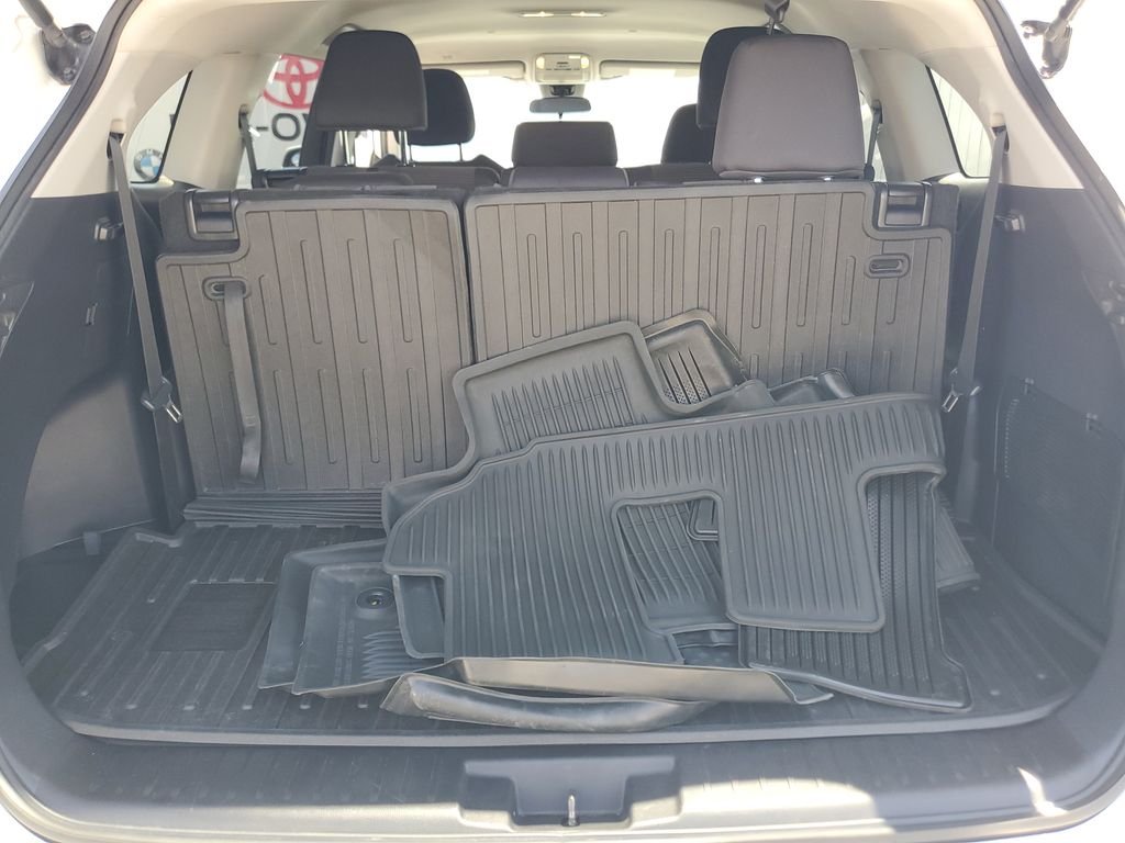 Certified Used 2021 White Toyota L image 8