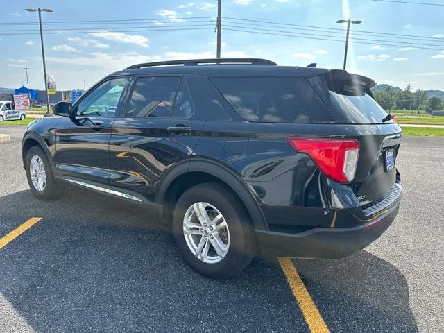 Used 2023 Black Metallic Ford XLT image 5