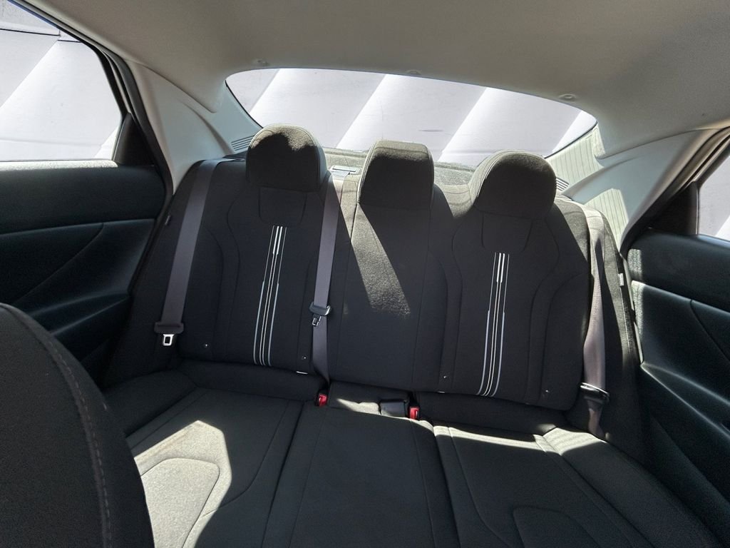 Used 2024 White Hyundai SEL image 18