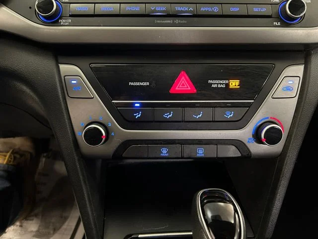 Used 2018 Silver Hyundai SEL image 30