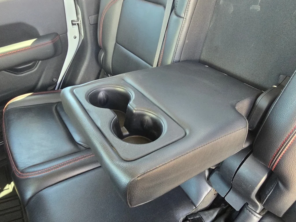 Used 2020 Bright White Clearcoat Jeep Rubicon image 30