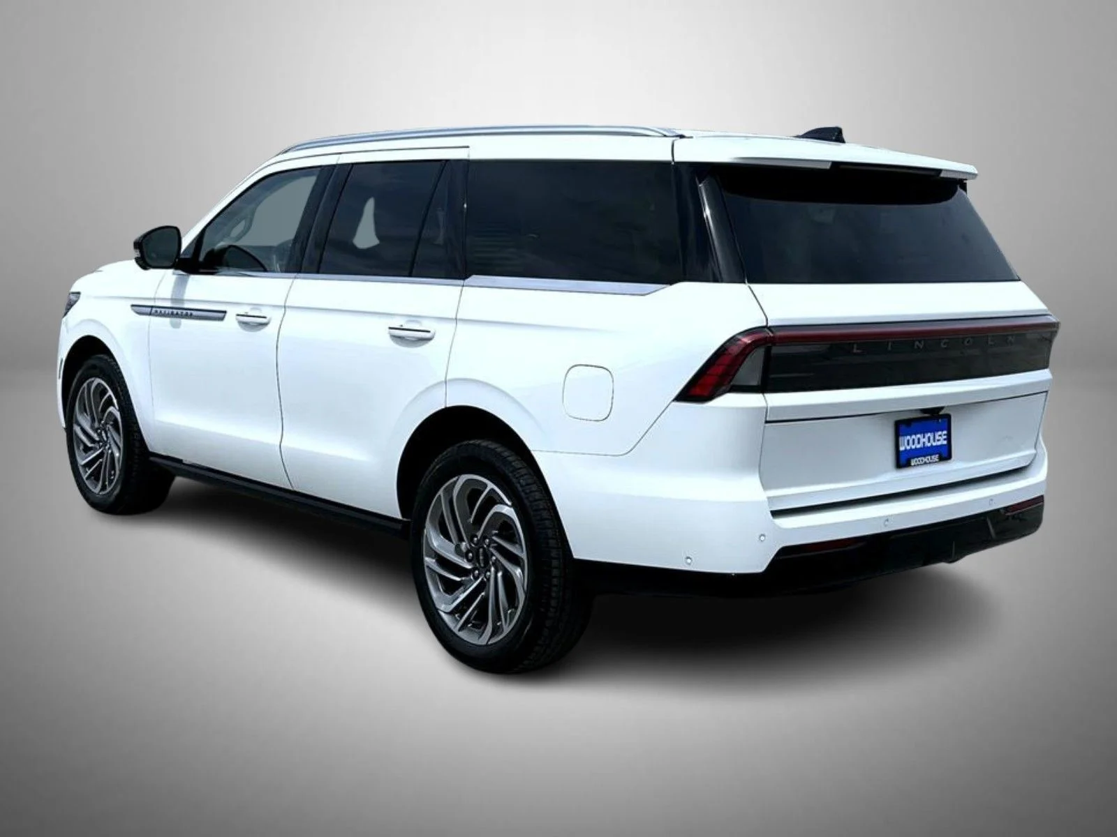 Used 2025 White Lincoln Reserve image 7