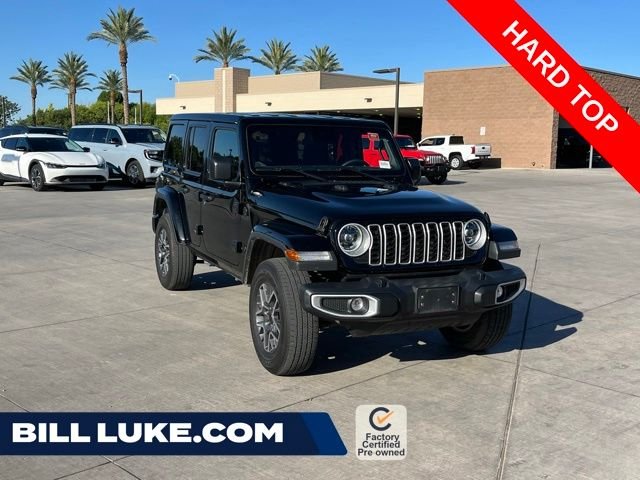 2025 Jeep Wrangler Sahara's photo