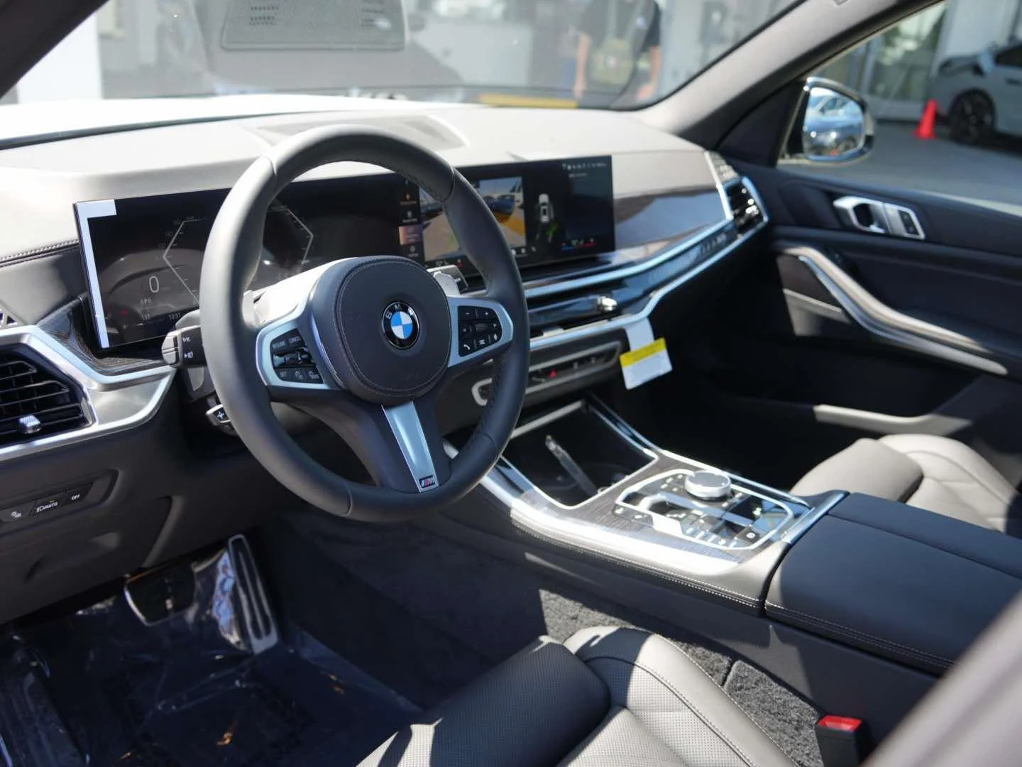 New 2026 Alpine White BMW xDrive40i image 14
