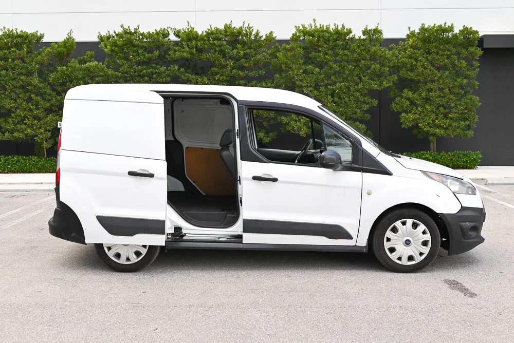 Used 2017 White Ford XL image 7