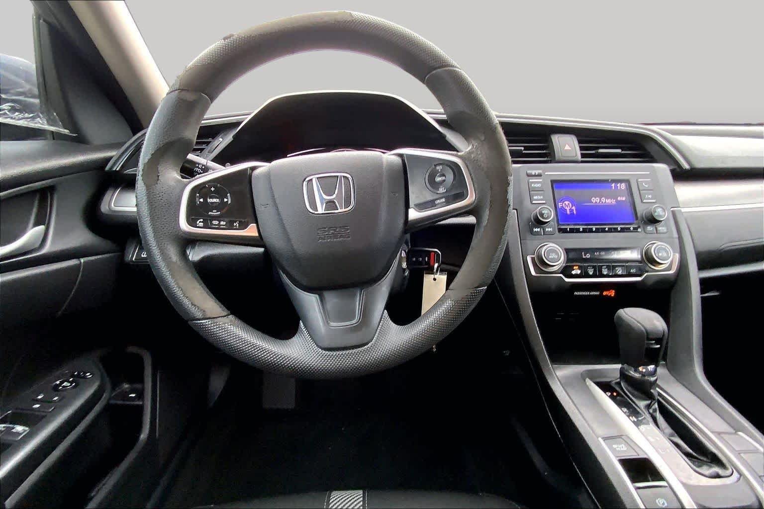 Used 2016  Honda LX image 6