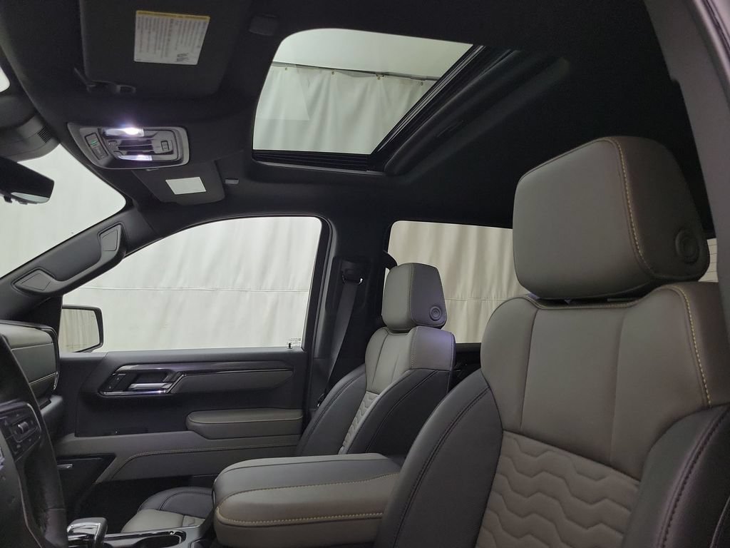 2026 Chevrolet Silverado 1500 ZR2 - Photo 11