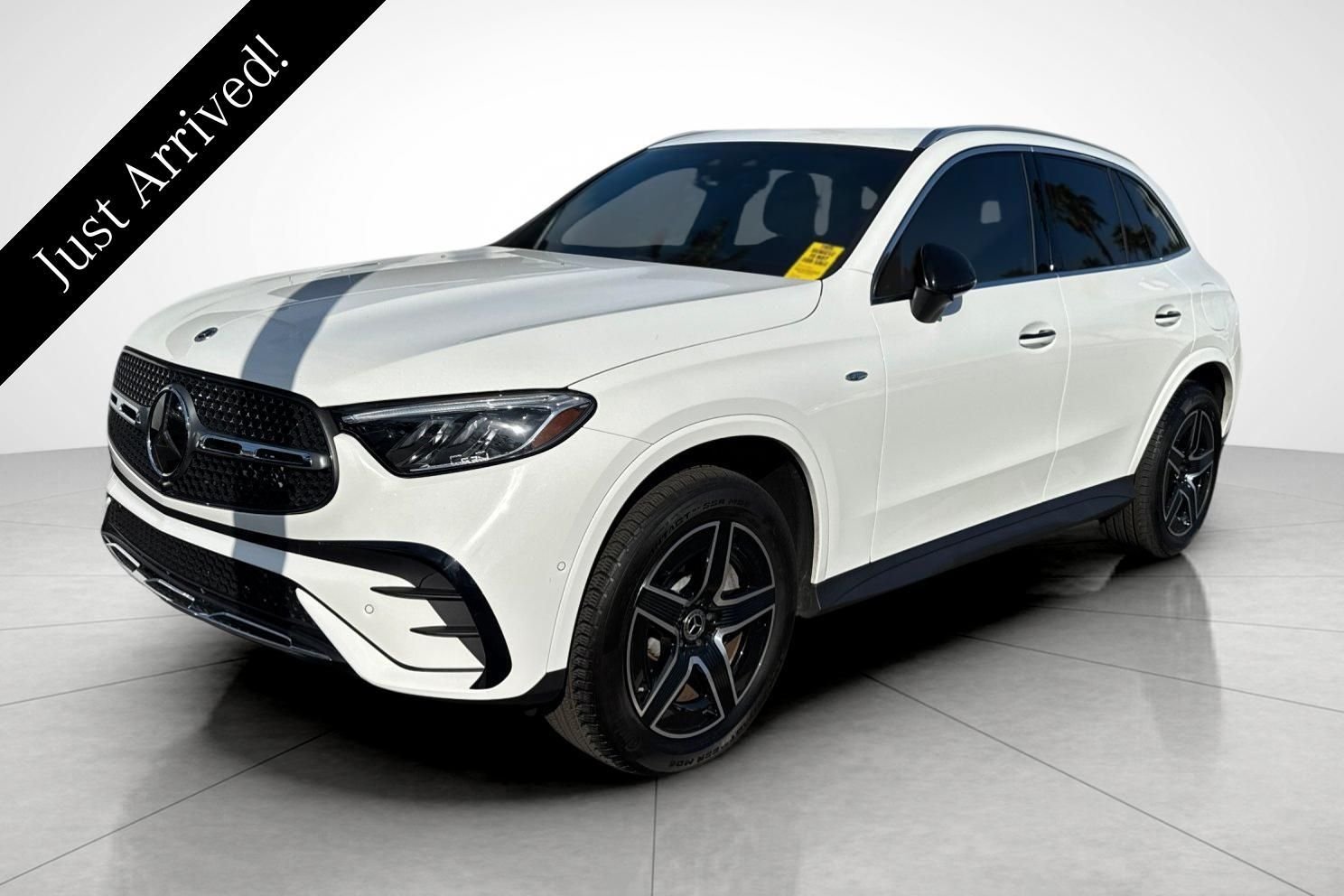 Certified Used 2025 White Mercedes-Benz GLC 350e image 1