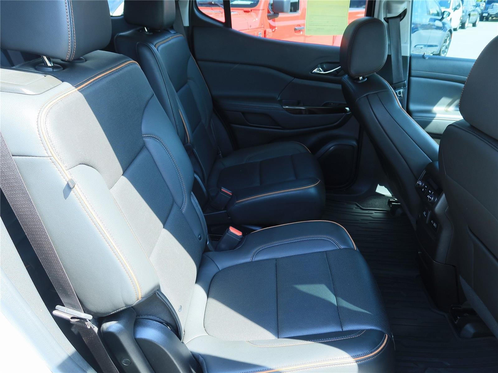 Used 2023 Summit White GMC AT4 image 9