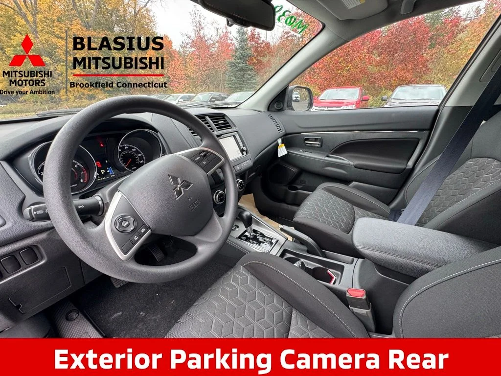 New 2025 Silver Mitsubishi 2.0 ES image 10