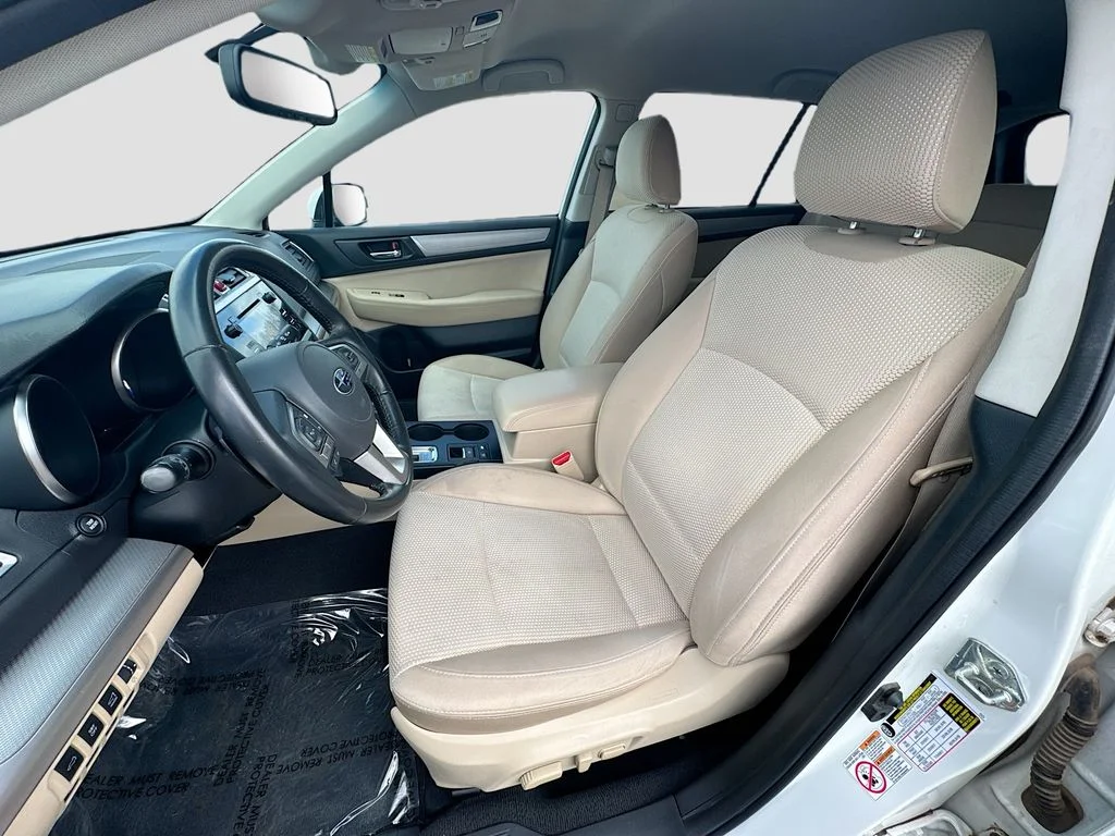 Used 2015 Crystal White Pearl Subaru 2.5i Premium image 17